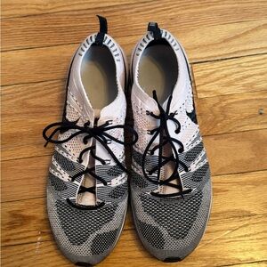 Nike Women's Black and Cream Athletic Shoes